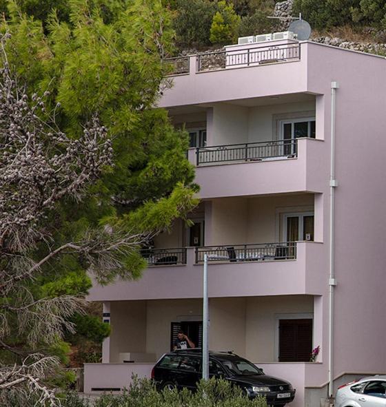 Apartmani Vice Brela Eksteriør bilde